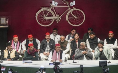 लखनऊ से अखिलेश ने दिल्ली में दी राहुल को टेंशन!