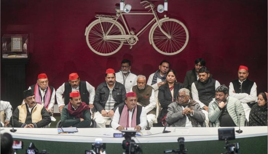 लखनऊ से अखिलेश ने दिल्ली में दी राहुल को टेंशन!
