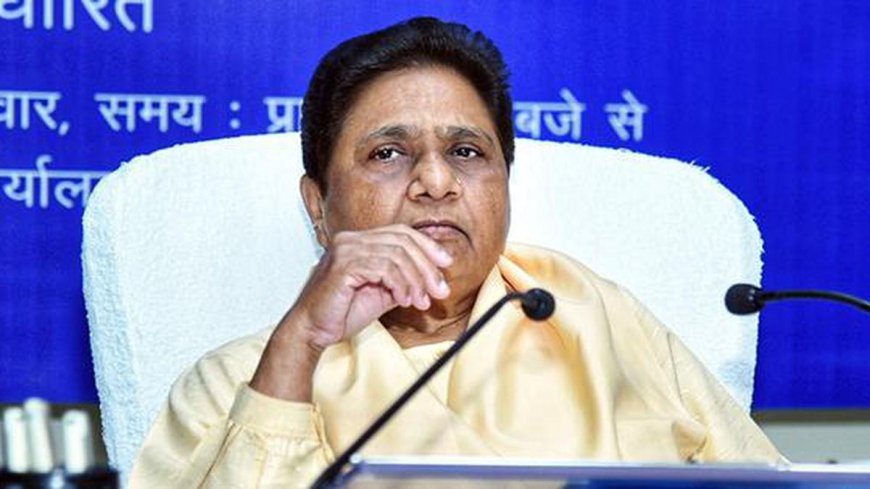 मायावती ने आकाश आनंद के ससुर अशोक सिद्धार्थ को पार्टी से किया बाहर