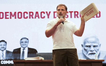 272 रिटायर्ड जज–ब्यूरोक्रेट्स का राहुल गांधी के खिलाफ ओपन लेटर: चुनाव आयोग पर लगाए आरोपों की निंदा