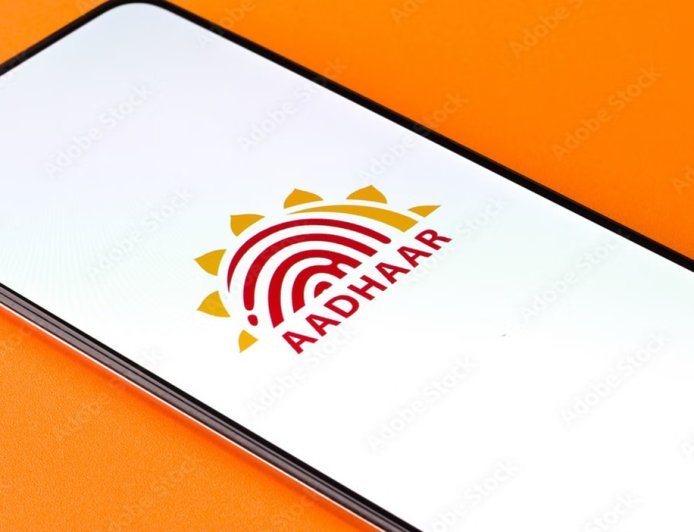 UIDAI ने लॉन्च किया नया Aadhaar ऐप — अब आधार कार्ड हमेशा रहेगा आपके फ़ोन में!