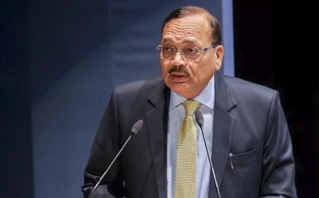 CJI की टिप्पणी पर पूर्व जजों–वकीलों का विरोध, कहा—“अमानवीय और असंवैधानिक”